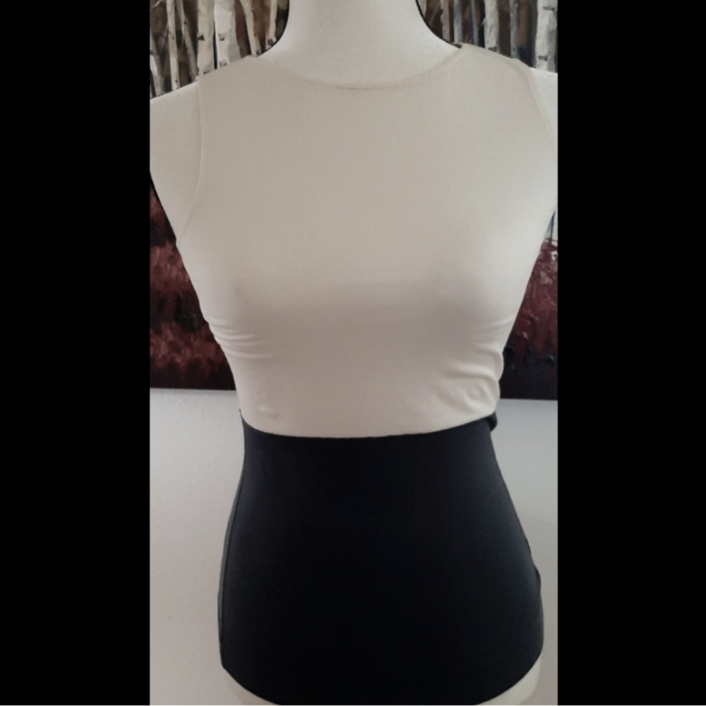 A-K-R-I-S PUNTO, Switzerland Designer Top/Suit Shell,Very Good Condition,Sz XS-S